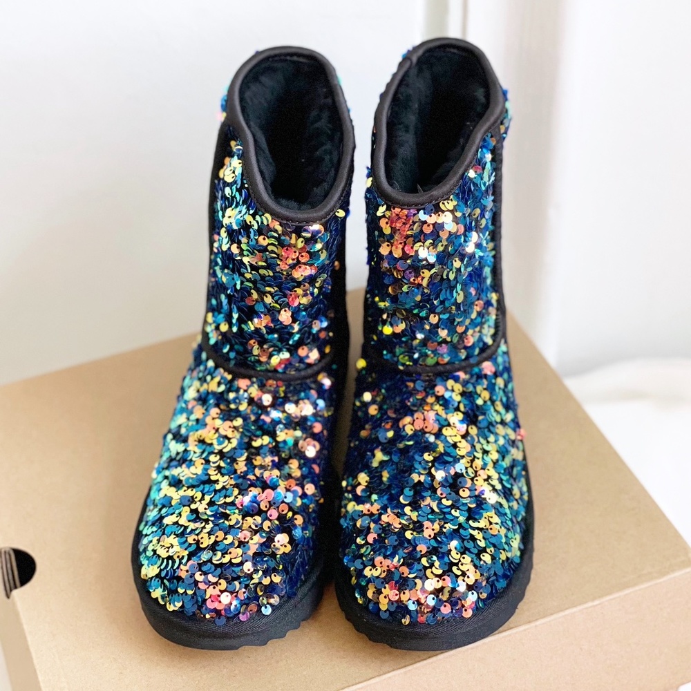 SOLD UGG Classic II Stellar Sequin Boot Youth 6 - Picture 1 of 8